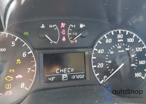 2014 Nissan Sentra S z USA, uszkodzony, nr VIN 3N1AB7AP3EY264834